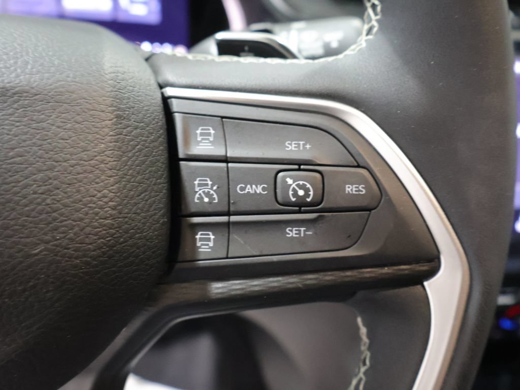 Certified 2023 Jeep Grand Cherokee Altitude AWD/4WD image 36