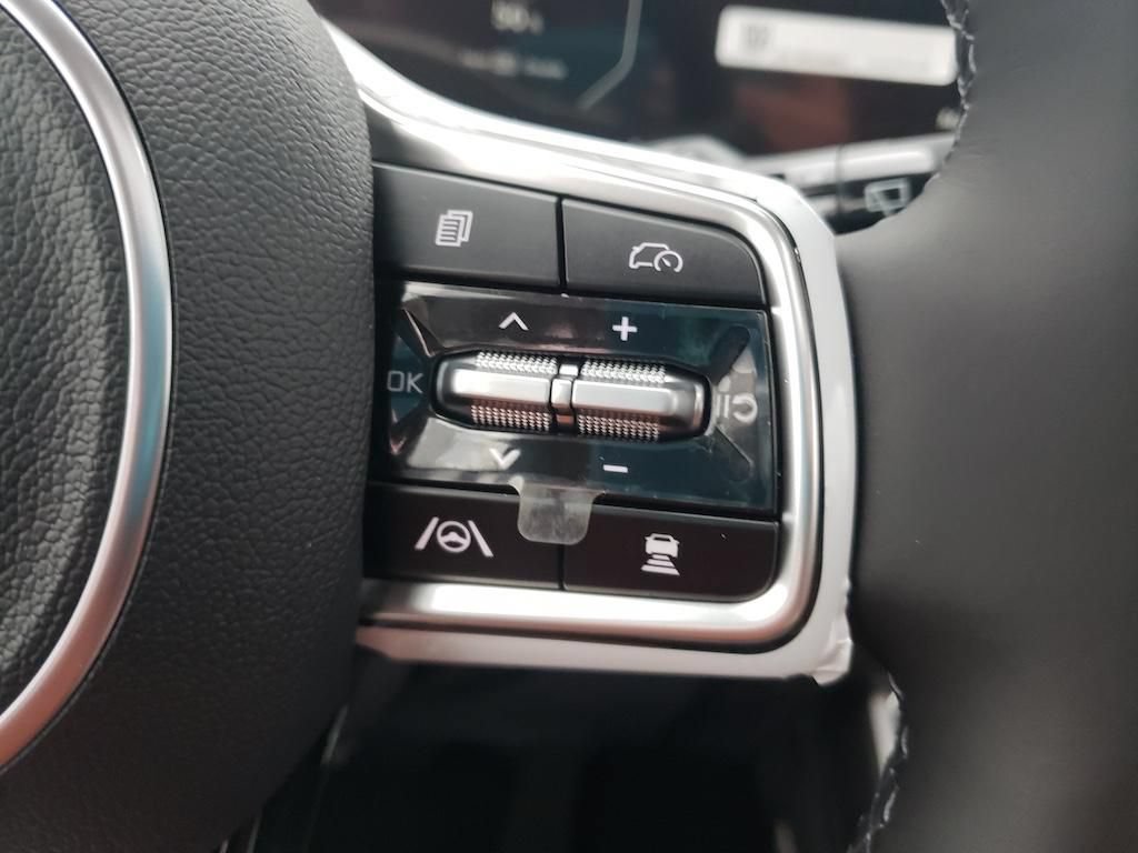 New 2026 Kia Carnival SX Prestige FWD image 14