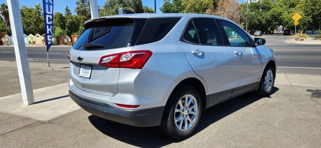 Used 2019 Chevrolet Equinox LS image 3