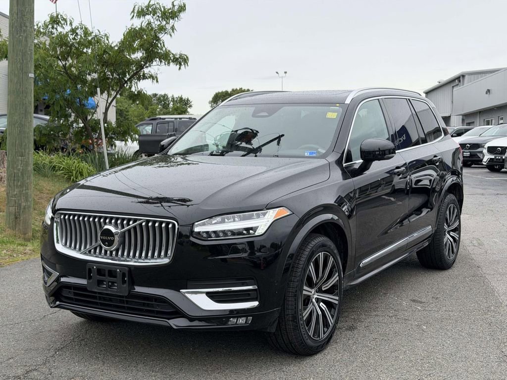 Used 2023 Volvo XC90 B5 Plus AWD/4WD image 23