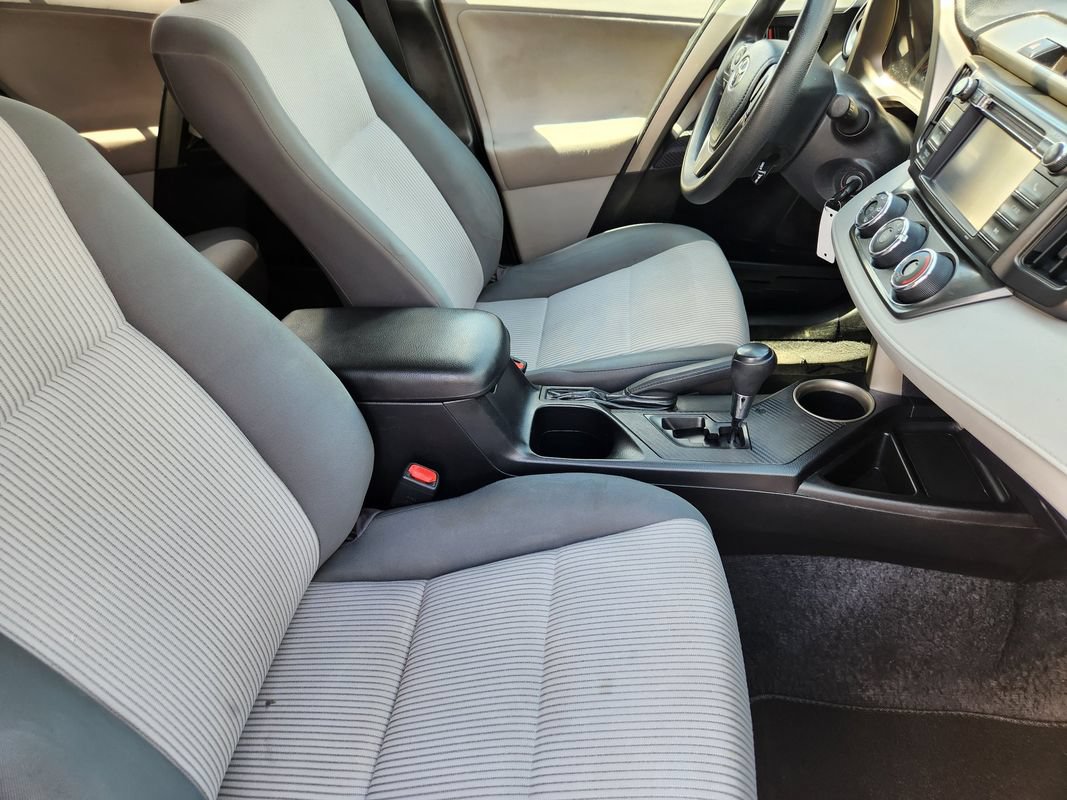 Used 2013 Toyota RAV4 LE AWD/4WD image 17