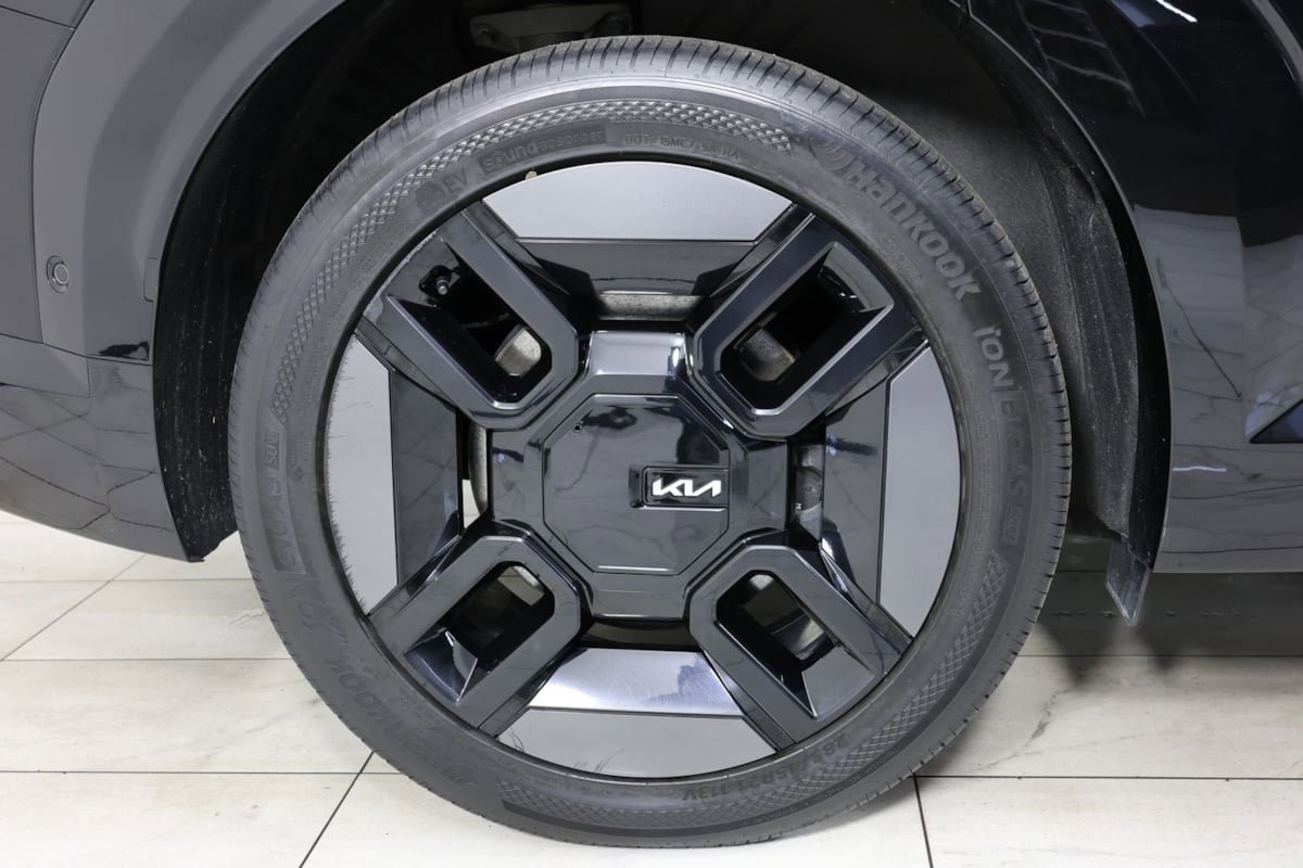 Used 2024 Kia EV9 GT-Line AWD/4WD image 15