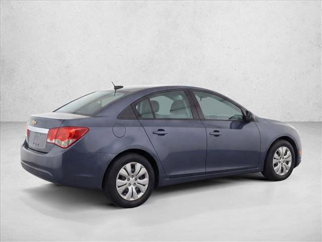 Used 2013 Chevrolet Cruze LS image 7