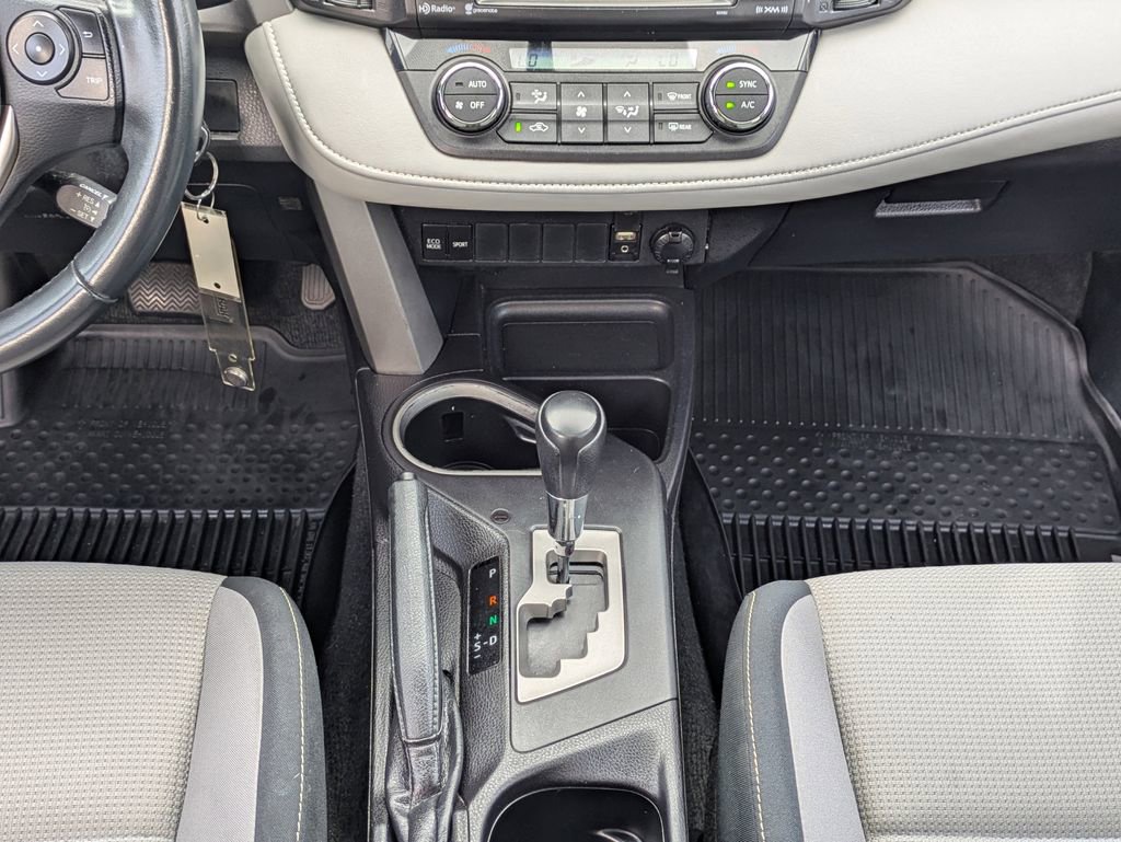 Used 2016 Toyota RAV4 XLE image 20