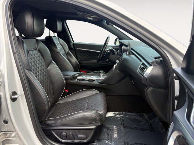 Used 2019 Genesis G70 3.3T Advanced w/ Sport Package RWD image 6