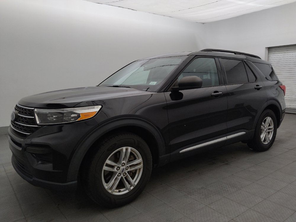 Used 2022 Ford Explorer XLT w/ Class IV Trailer Tow Package RWD image 2