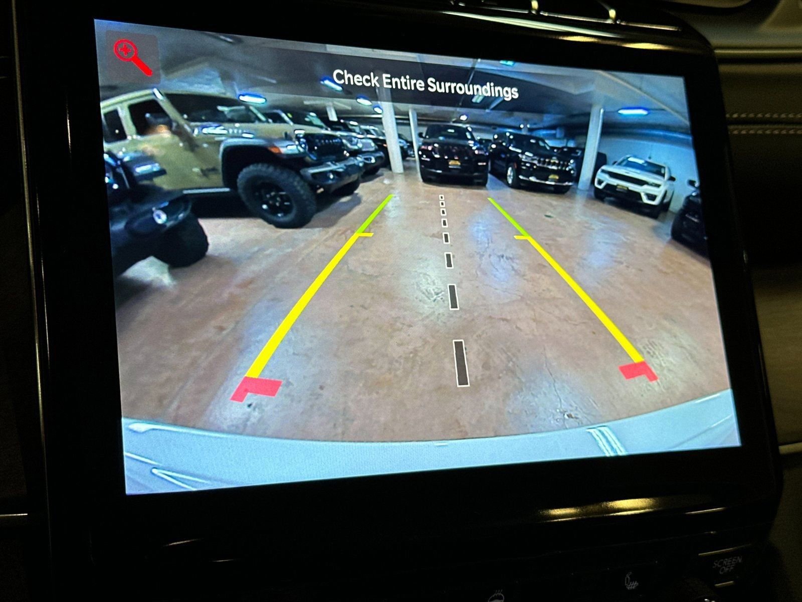 New 2025 Jeep Grand Cherokee Limited w/ Black Appearance Package image 19