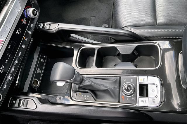 Used 2025 Kia Telluride S AWD/4WD image 17