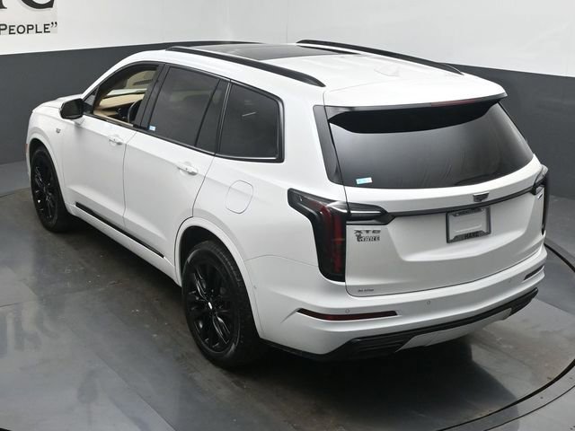Used 2024 Cadillac XT6 Sport w/ LPO, Onyx Lite Package image 43