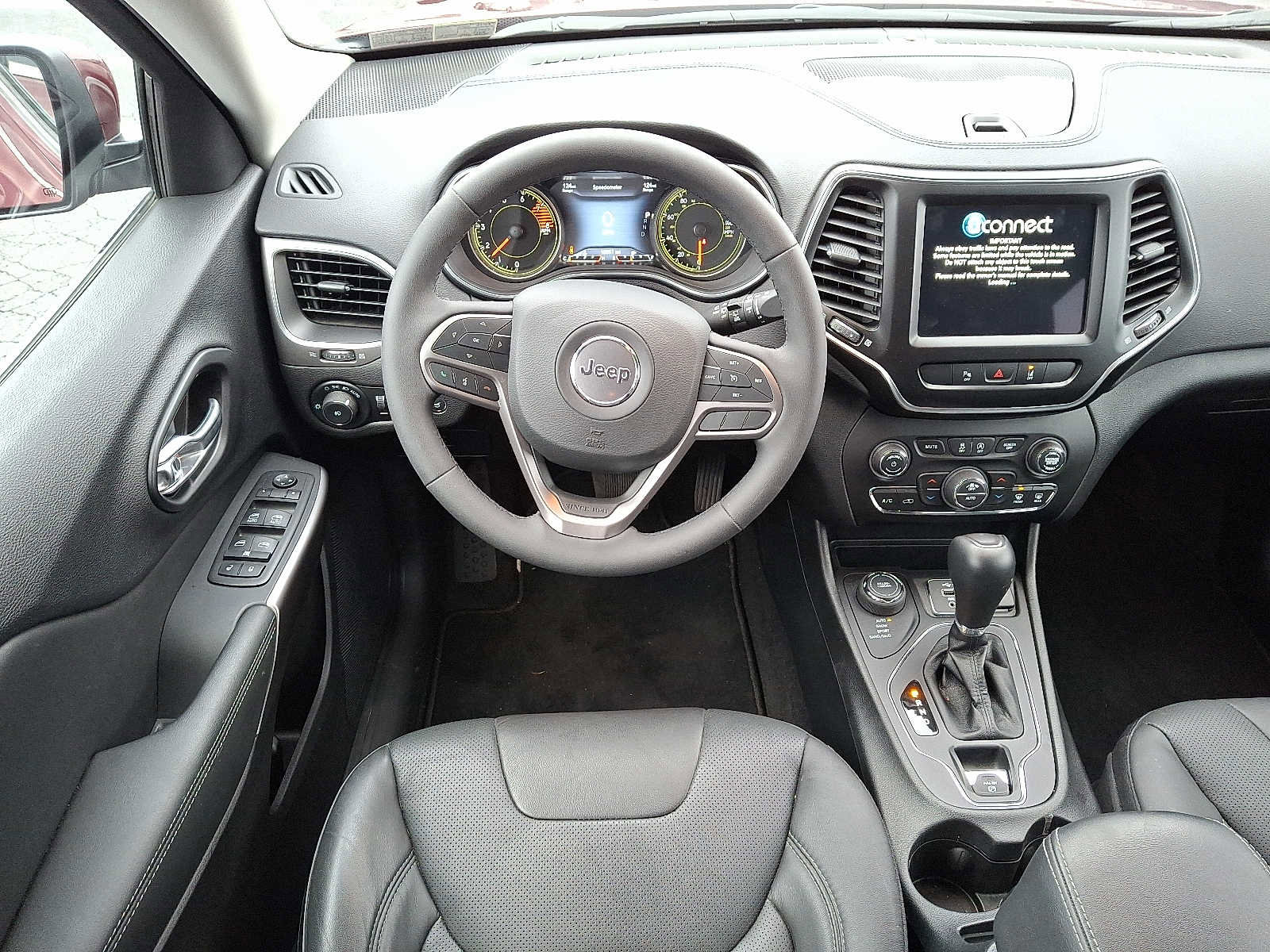 Used 2021 Jeep Cherokee Latitude Lux w/ Comfort/Convenience Group image 11