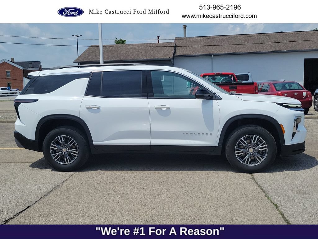 Used 2026 Chevrolet Traverse LT AWD/4WD image 6