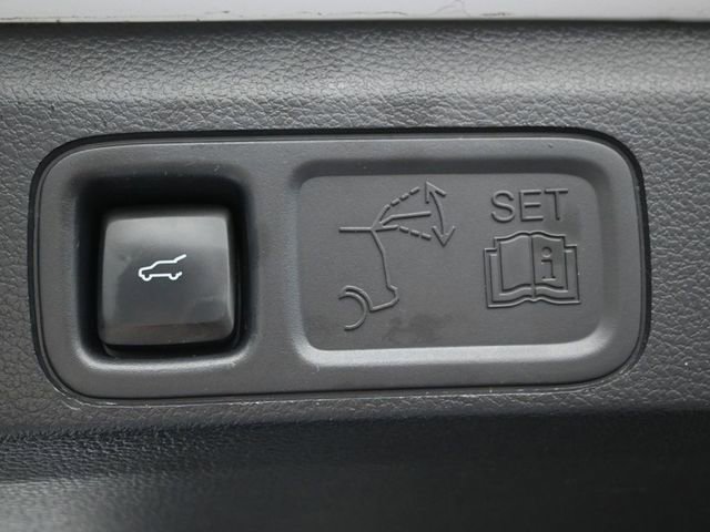 Used 2024 Ford Expedition Max Limited image 19