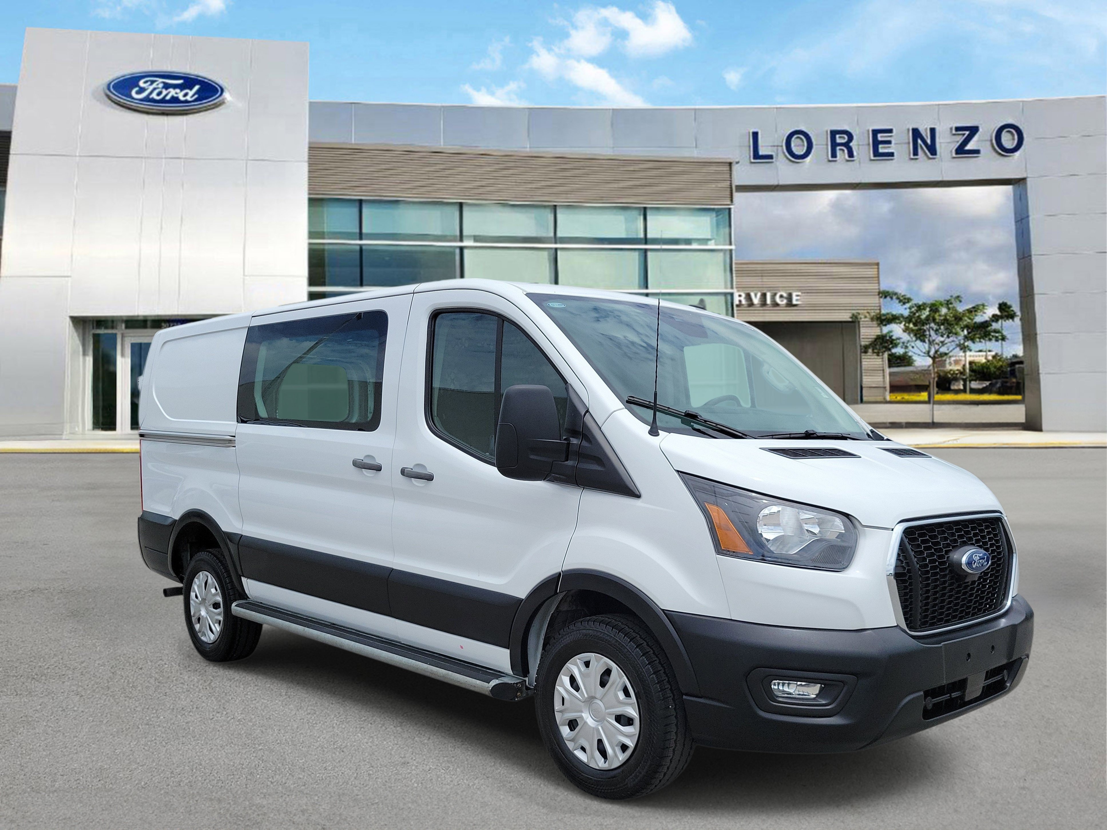 Used 2024 Ford Transit 250 Low Roof w/ Exterior Upgrade Package RWD image 3