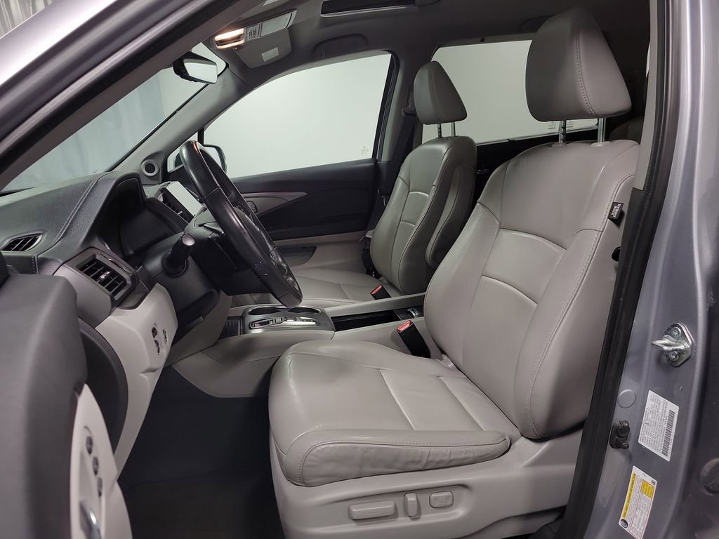 Used 2021 Honda Pilot Special Edition image 13