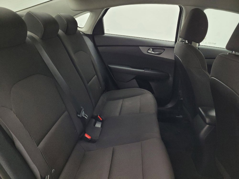 Used 2019 Kia Forte LXS FWD image 19