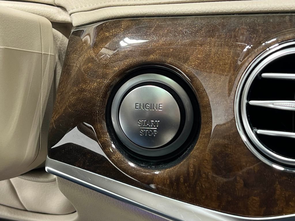 Used 2016 Mercedes-Benz S 550 Sedan image 23