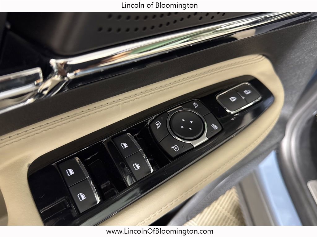 New 2026 Lincoln Corsair Premiere image 45