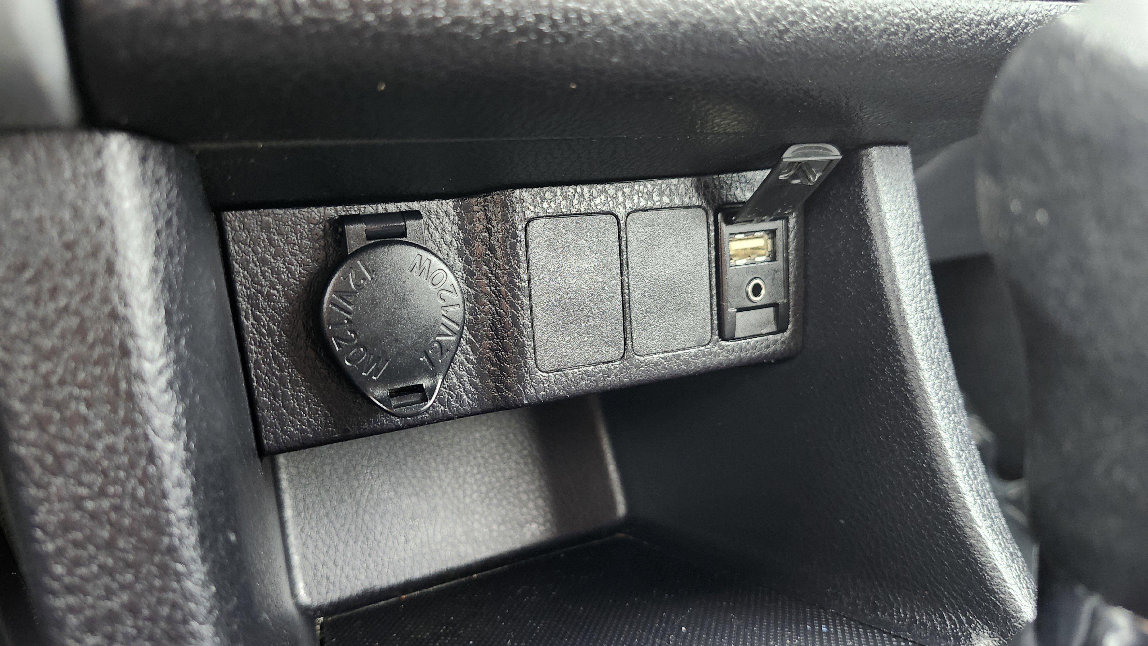 Used 2017 Toyota Corolla LE image 7