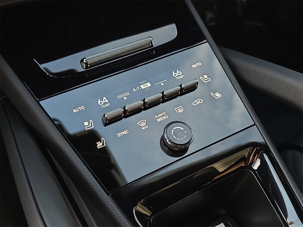 New 2026 Porsche Cayenne E-Hybrid Coupe image 32