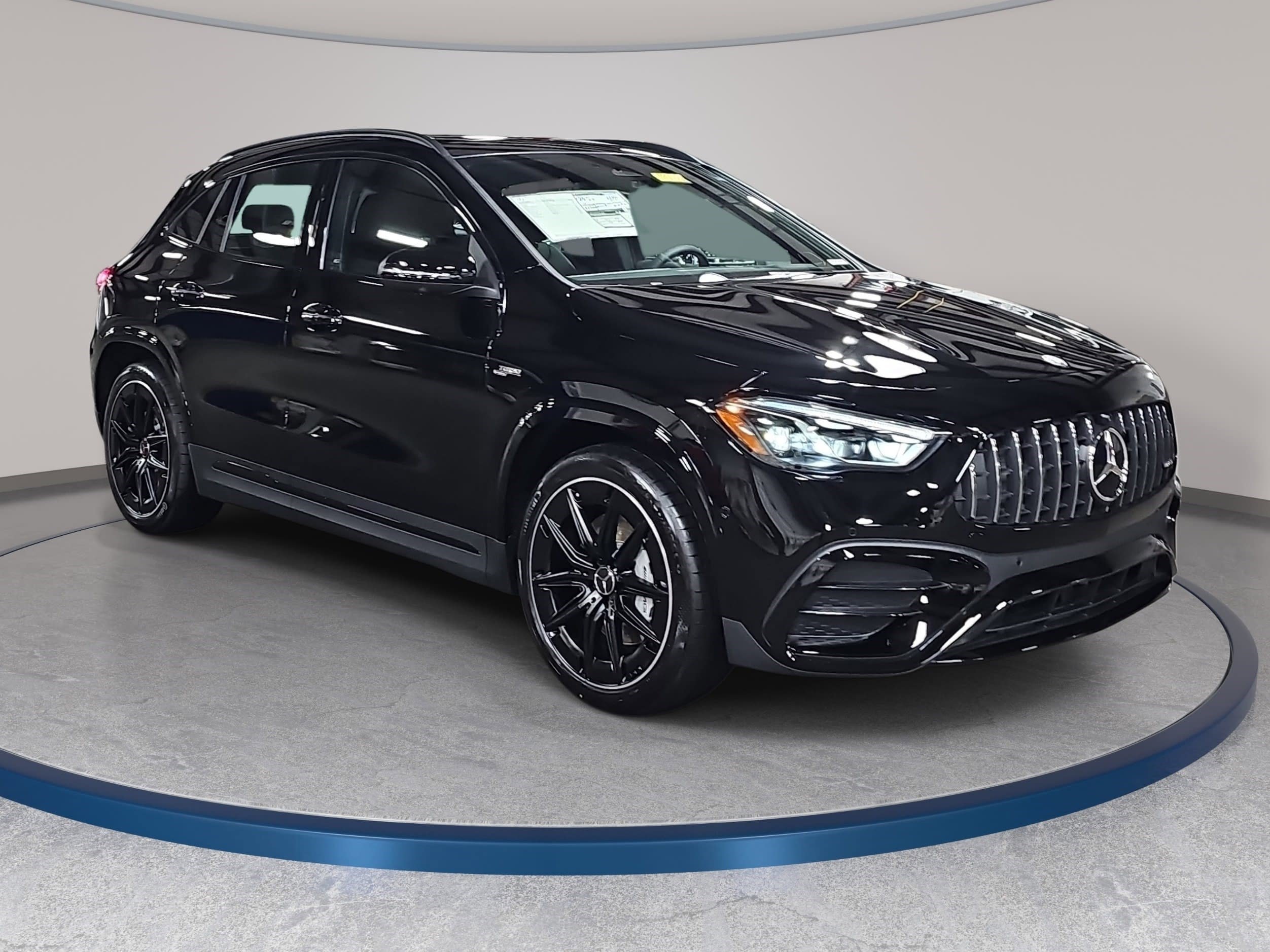 New 2026 Mercedes-Benz GLA 35 AMG 4MATIC image 3