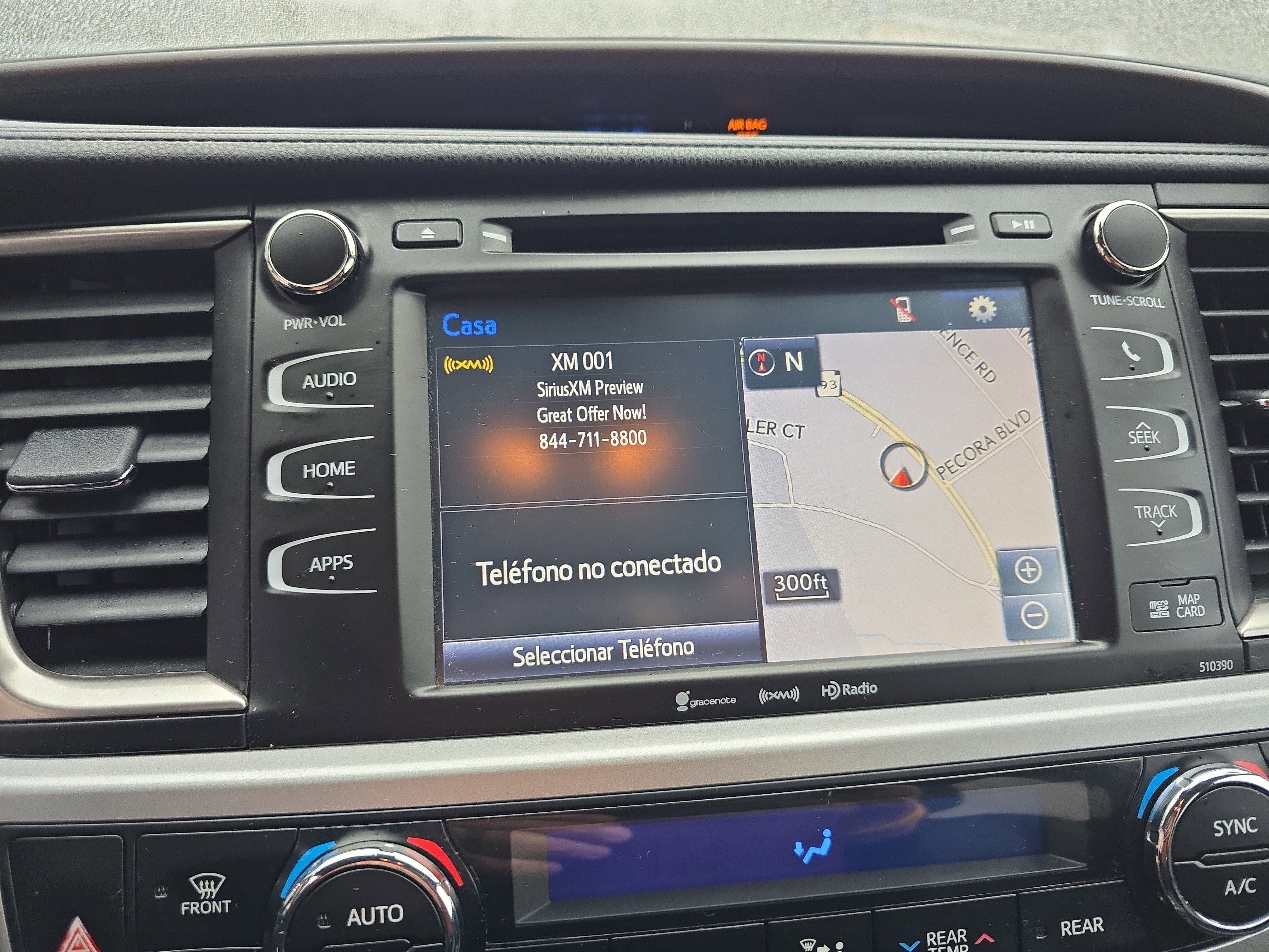 Used 2019 Toyota Highlander XLE image 29