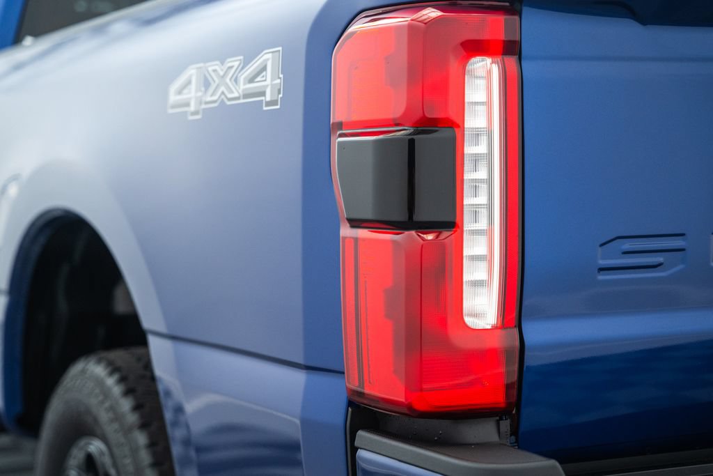 New 2026 Ford F350 XLT w/ XLT Premium Package AWD/4WD image 8