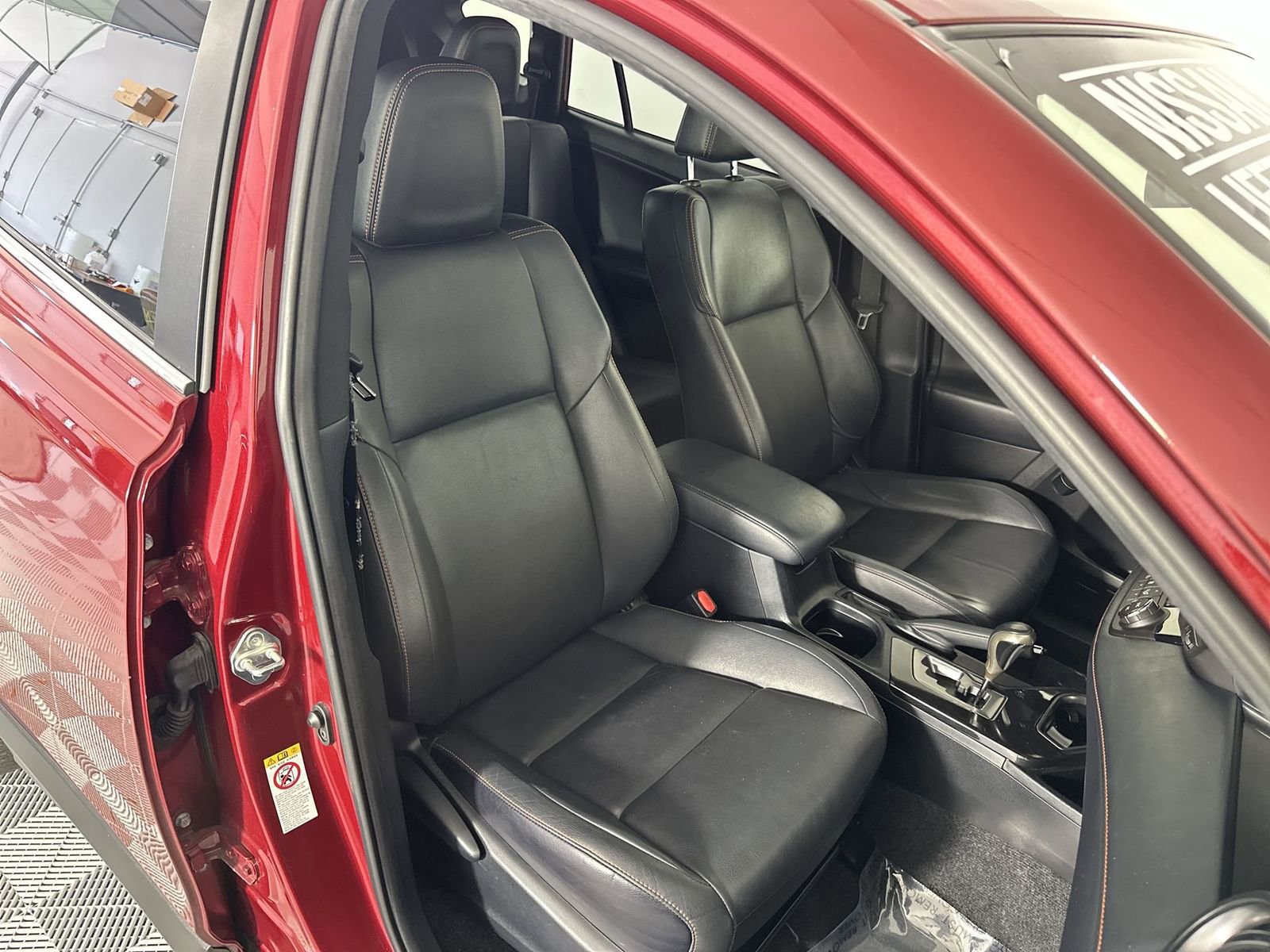 Used 2018 Toyota RAV4 SE w/ Power Extra Value Package FWD image 27