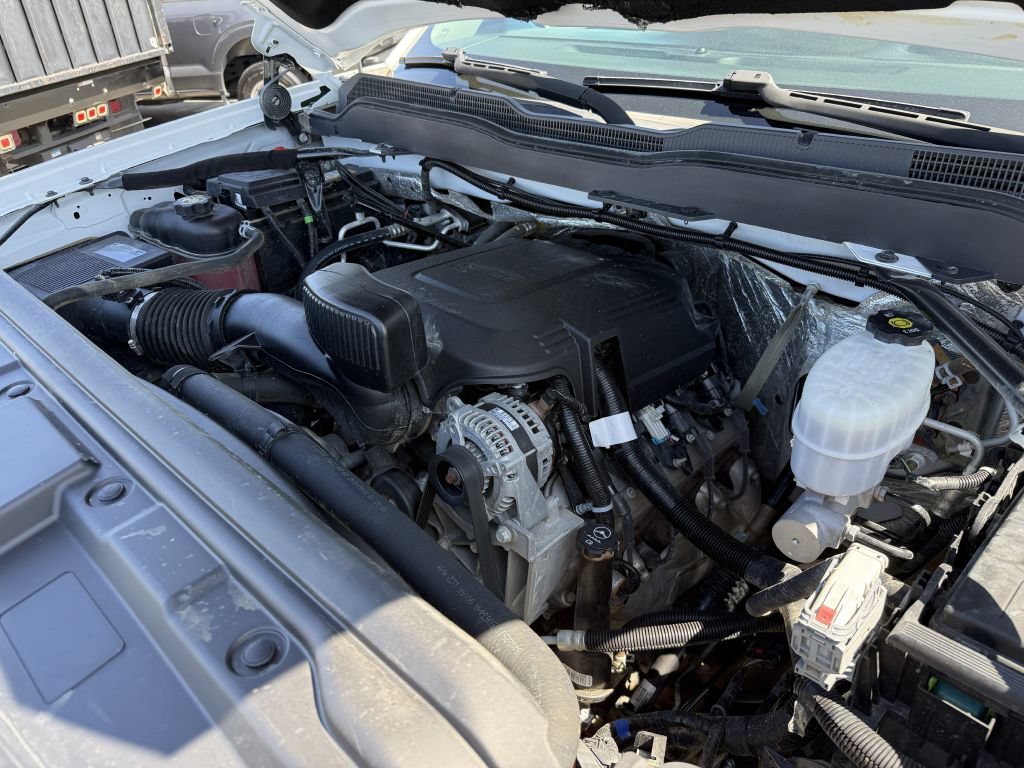 Used 2018 Chevrolet Silverado 2500 W/T AWD/4WD image 24