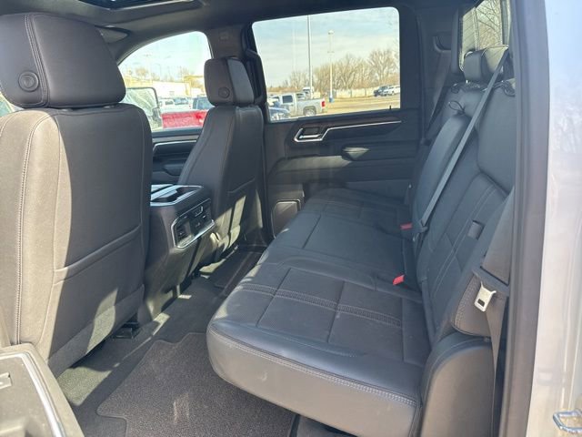 Used 2024 Chevrolet Silverado 2500 High Country w/ High Country Premium Package image 16