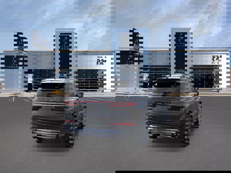 New 2026 Lincoln Corsair Premiere image 8