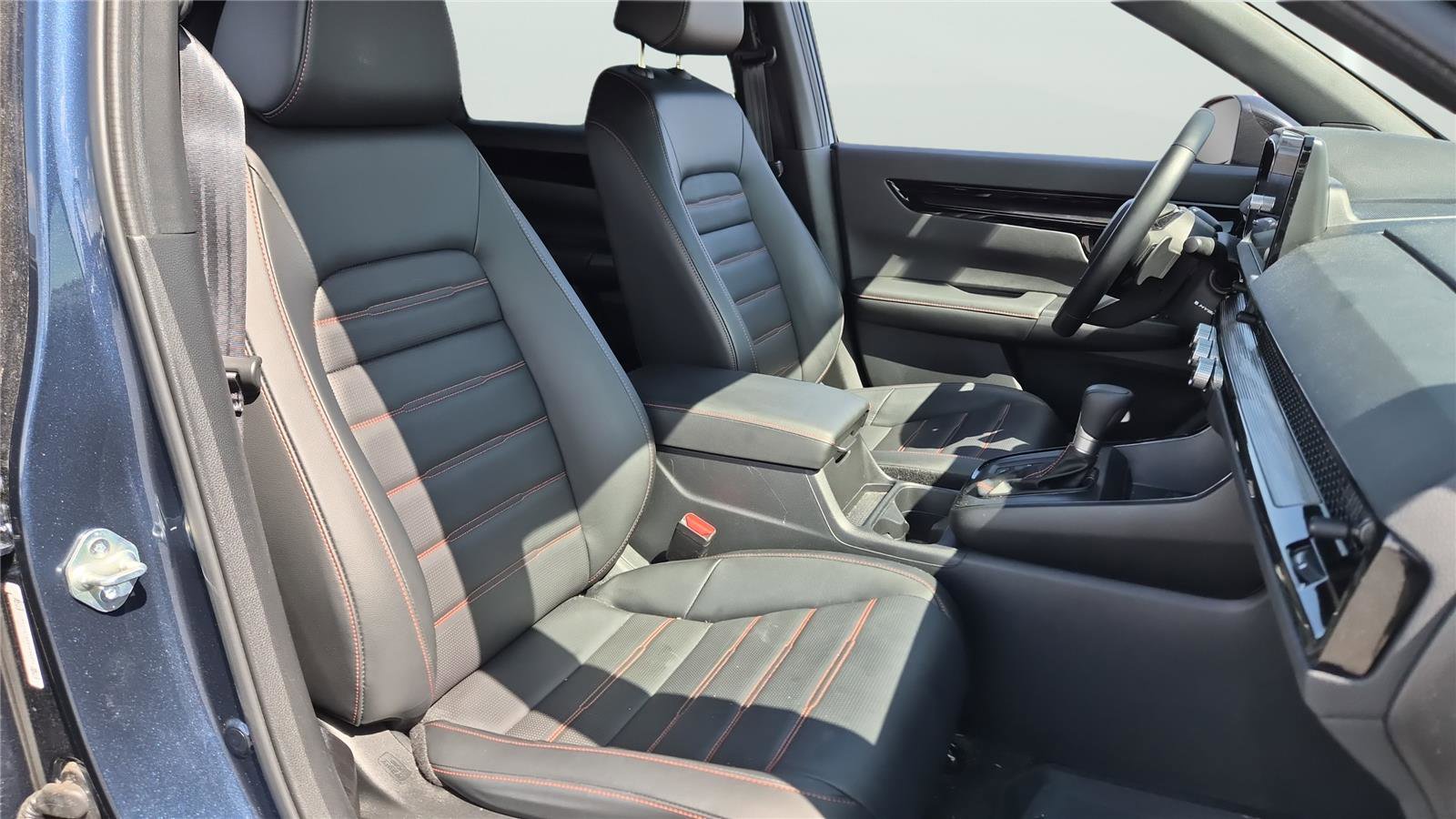 Used 2025 Honda CR-V Sport Touring image 16