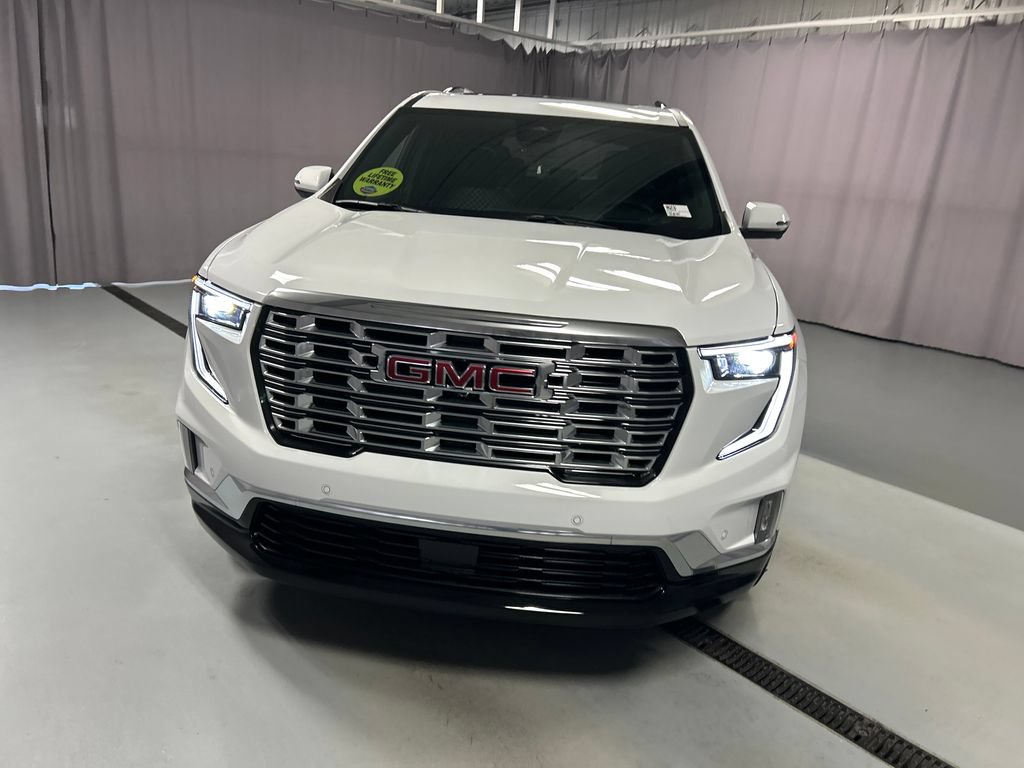 New 2027 GMC Acadia Denali w/ Denali Reserve Package AWD/4WD image 2
