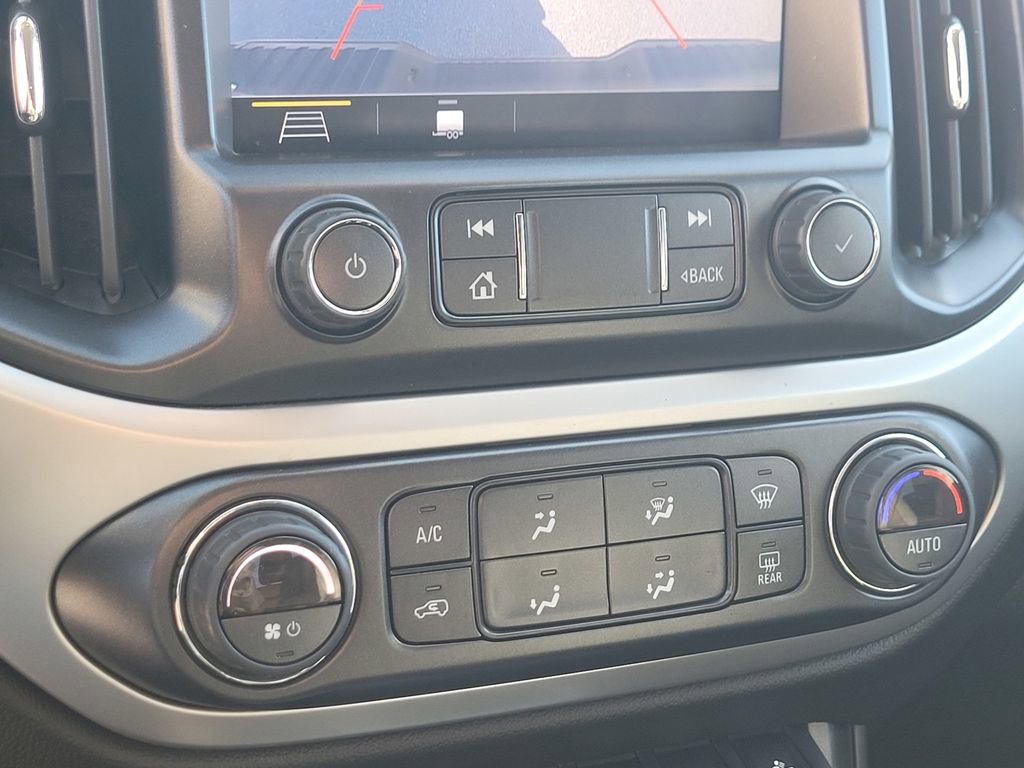 Used 2022 Chevrolet Colorado ZR2 image 16