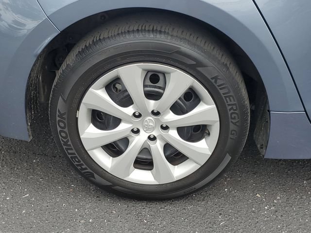 Certified 2025 Toyota Corolla LE FWD image 5