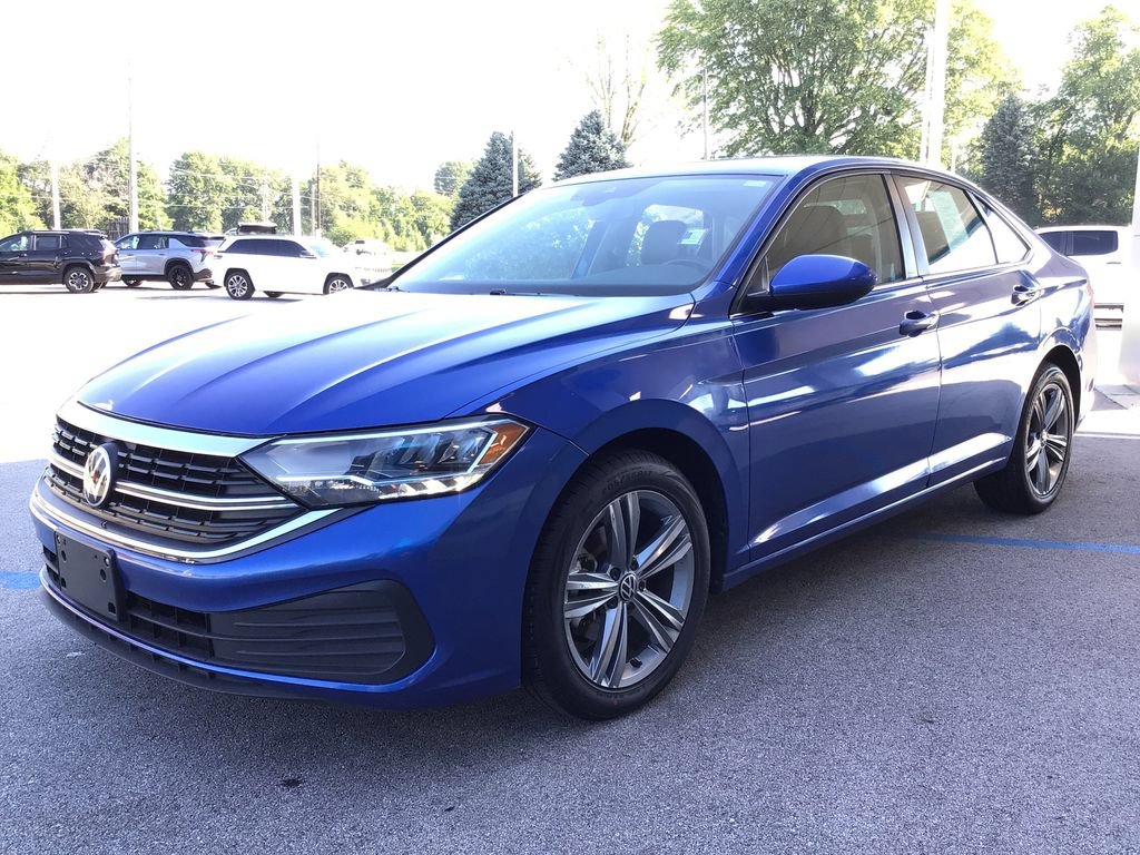 Used 2024 Volkswagen Jetta SE FWD image 12