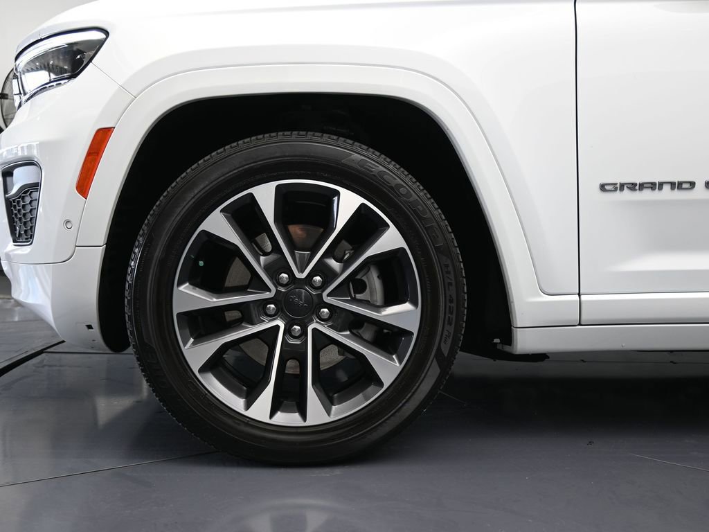 Used 2023 Jeep Grand Cherokee L Overland image 10