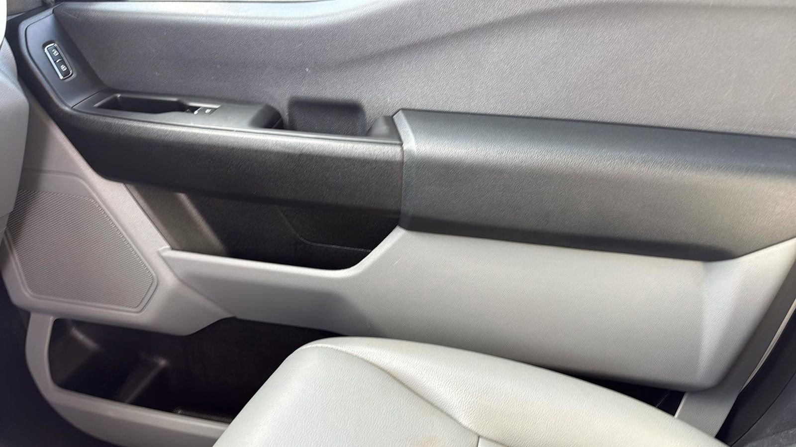 Used 2024 Ford F350 XL w/ XL Chrome Package image 24