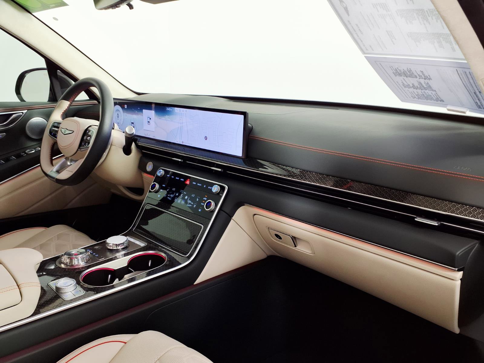 Certified 2025 Genesis GV80 3.5T e-SC AWD/4WD image 9