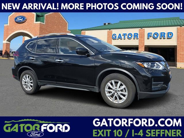 Used 2020 Nissan Rogue SV image 1