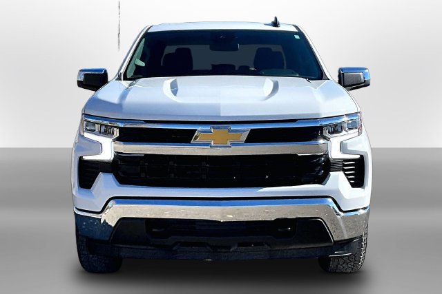 Used 2026 Chevrolet Silverado 1500 LT AWD/4WD image 2