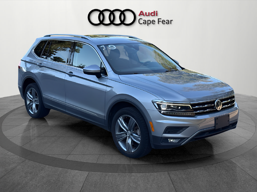 Used 2019 Volkswagen Tiguan SEL Premium AWD/4WD image 9