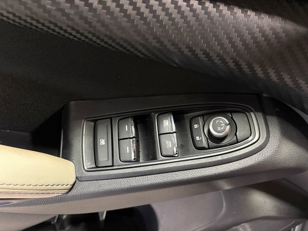 Used 2024 Subaru Ascent Premium w/ Convenience Package image 17