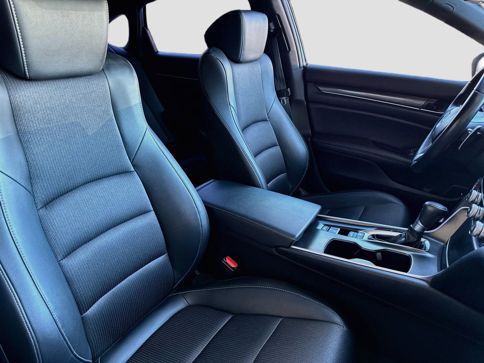 Used 2022 Honda Accord Sport image 17