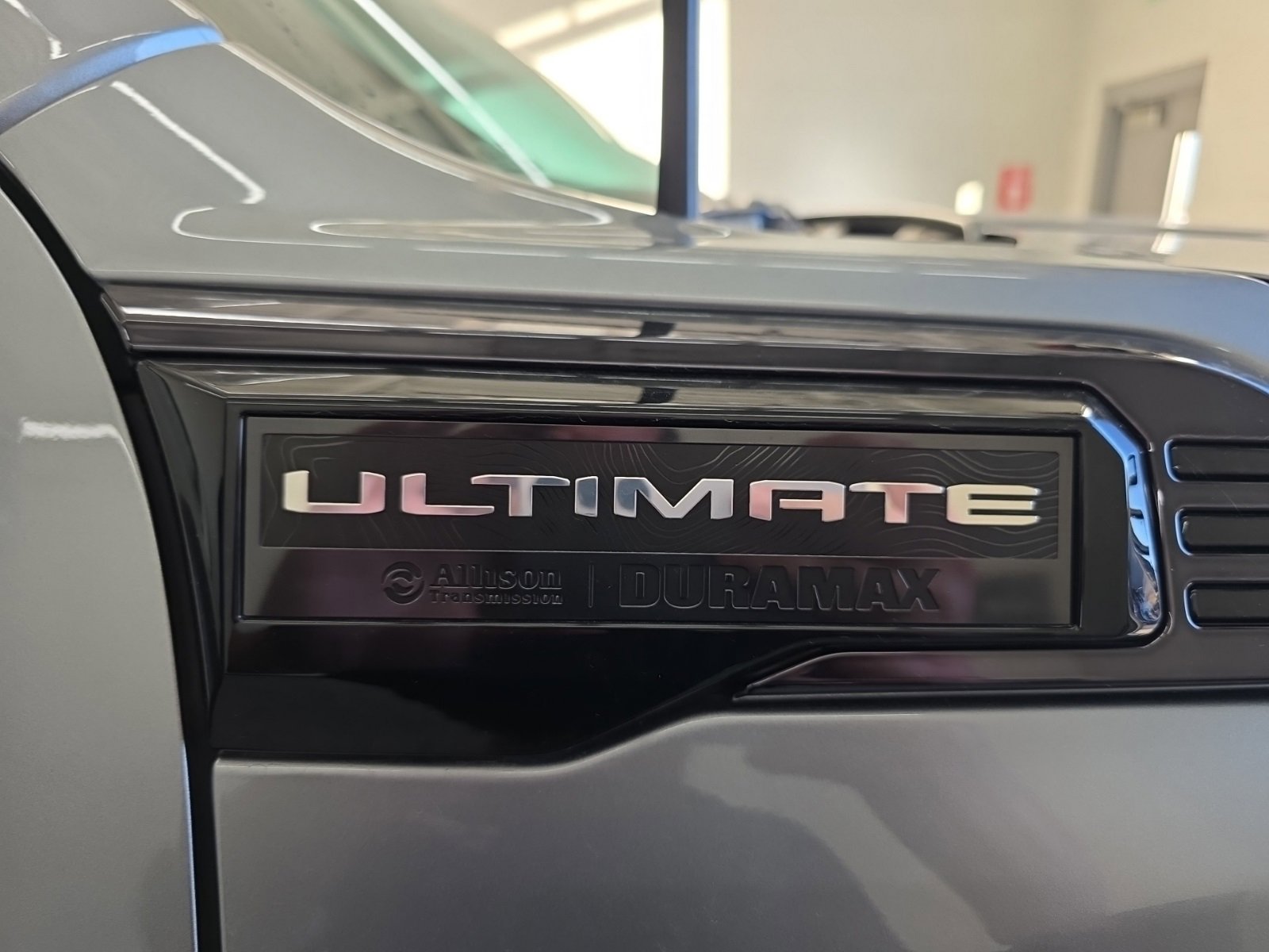 Used 2024 GMC Sierra 2500 Denali Ultimate w/ Max Trailering Package image 9