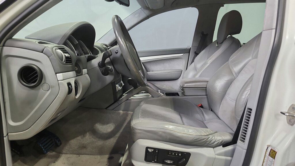 Used 2008 Porsche Cayenne GTS AWD/4WD image 14