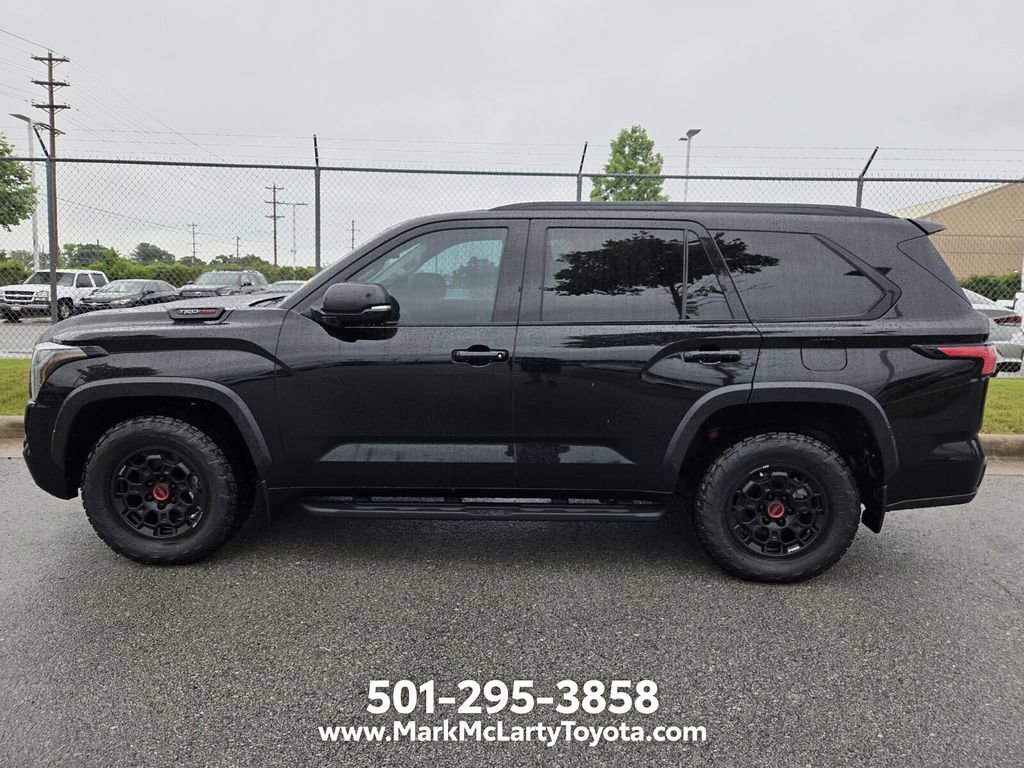 Used 2023 Toyota Sequoia TRD Pro AWD/4WD image 5
