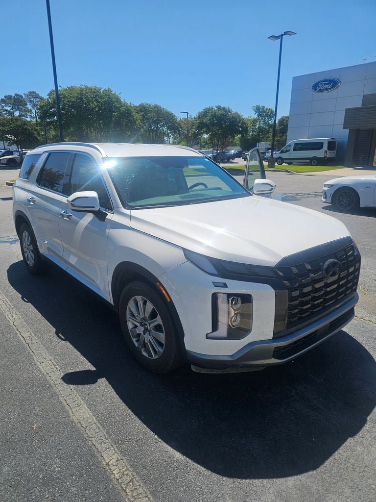 Used 2025 Hyundai Palisade SEL FWD image 2