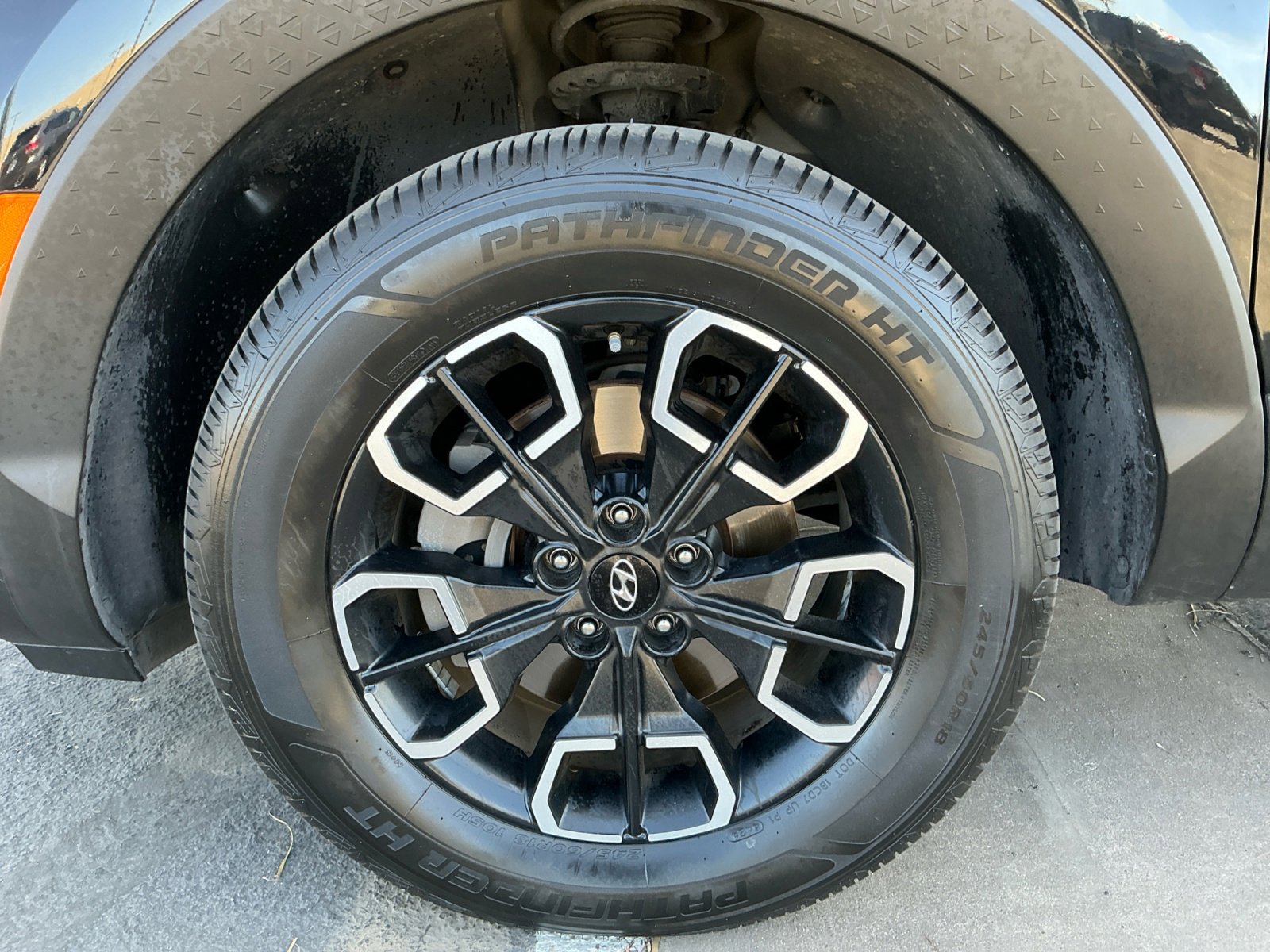 Used 2022 Hyundai Santa Cruz SE image 25