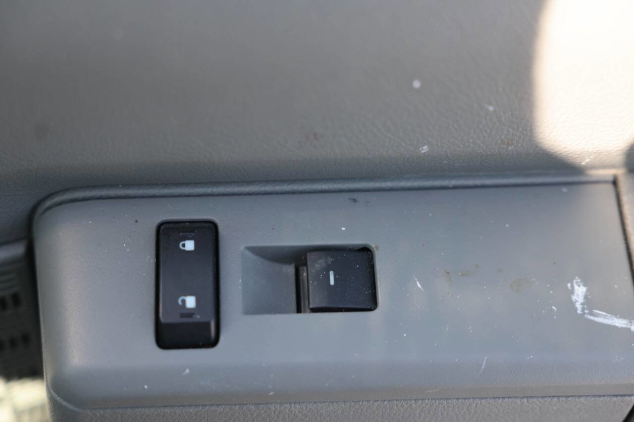 Used 2013 Ford E-250 and Econoline 250 w/ PWR Group RWD image 10
