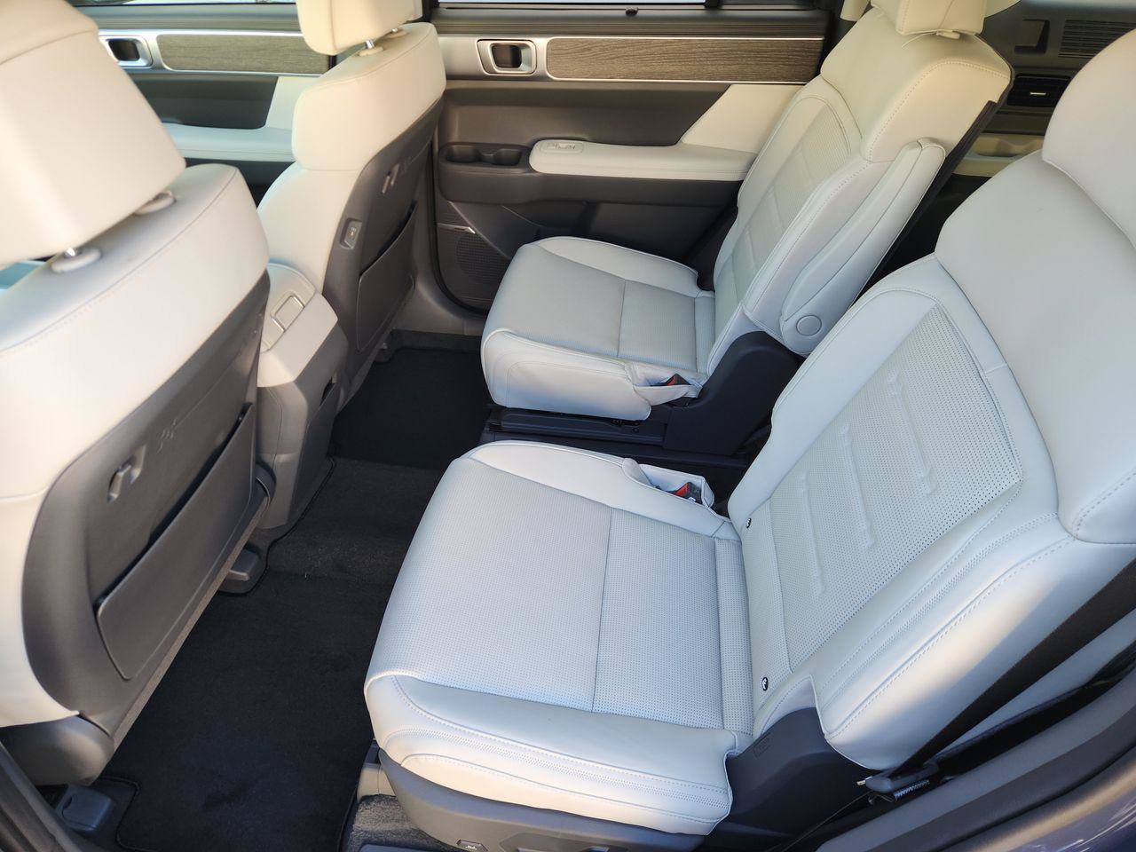 New 2027 Hyundai Santa Fe Calligraphy FWD image 30